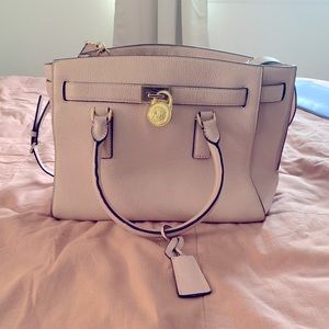Light Pink Michael Kors Purse
